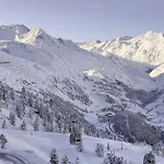 فندق Hochfirst Luxury Mountain اوبرغورغل