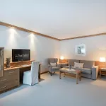 Hochfirst Luxury Mountain فندق اوبرغورغل