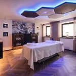 Hochfirst Luxury Mountain فندق اوبرغورغل