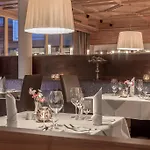 فندق Hochfirst Luxury Mountain اوبرغورغل